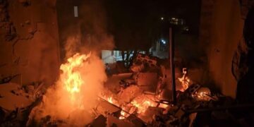 Σκηνές «Αποκάλυψης» από νυχτερινό βομβαρδισμό του Ισραήλ