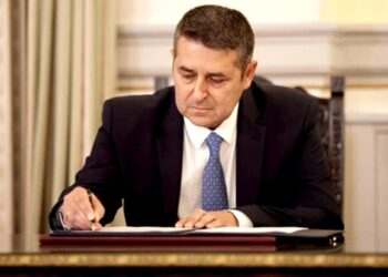 Στη ΜΕΘ με εγκεφαλικό ανεύρυσμα ο Γιώργος Μυλωνάκης – Διασωληνωμένος σε κρίσιμη κατάσταση
