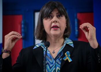 ΚΥΡΙΟΣ ΜΑΞΙΜΟΣ… Πολιτειακή ανωμαλία απεργάζεται Ρουμάνα εισαγγελέας!
