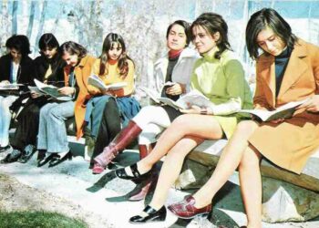 Πύρινος Λόγιος: Η κοσμοπολίτικη Τεχεράνη που κατέστρεψε ο σκοταδισμός του Ισλάμ!