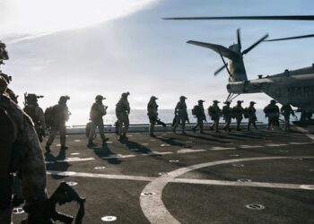 Δρ. Κ. Βαρδάκας: σε ένα μήνα από τώρα θα μιλάμε για απόβαση Αμερικανών πεζοναυτών στις ακτές του Ιράν