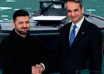Η Ελλάδα ζητά εξηγήσεις από την Ουκρανία για το οπλισμένο USV στη Λευκάδα. Ρώσοι αξιωματούχοι υποστήριξαν ότι το USV στόχευε ρωσικό τάνκερ νότια της Πελοποννήσου