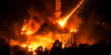 Κόλαση: Οι Ρώσοι βομβάρδισαν Κίεβο με τον τρομερό Oreshnik, καταιγίδα Kinzhal, Iskander και drones – Εκρήξεις και σε Οδησσό