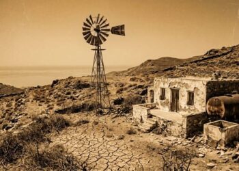 «Αντίο» στον τουρισμό στο Αιγαίο: Πόλεμος, λειψυδρία και ακρίβεια διώχνουν τους τουρίστες – Χαμηλό 3ετίας
