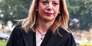 Παπα-Ηλίας Υφαντής: Καρυστιανού και βρυκόλακες…
