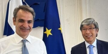 Dr. Patrick Soon-Shiong [Anktiva] Aξιοποιεί το ανοσοποιητικό σύστημα του σώματος για να καταστρέψει τους καρκινικούς όγκους. Ο ίδιος πιστεύει ότι τα εμβόλια COVID-19 εκτόξευσαν τους καρκίνους