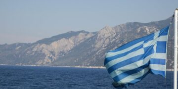 Ελλάδα: Εξωτερική απειλή και εσωτερική αδυναμία – Η ανάλυση Μωραΐτη για τη “Γαλάζια Πατρίδα”, τα 12 μίλια, και την ανάγκη εθνικής στρατηγικής