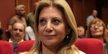 Μαρία Νεγρεπόντη Δελιβάνη: Δήλωση προς κάθε κατεύθυνση