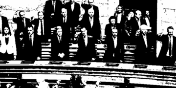 Γεώργιος Αποστολάκης: Δεν ζούμε σε Δημοκρατία. Ζούμε σε εκλόγιμη μοναρχία.