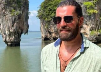 Ζήτησαν από Έλληνα ηθοποιό να βγάλει τον σταυρό που φορούσε στα γυρίσματα σίριαλ, που θα παιχτεί στο δαιμονικό Netflix!