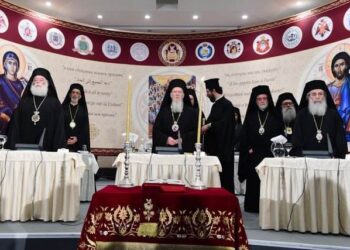 ΜΕ ΑΦΟΡΜΗ ΤΗ ΣΥΜΠΛΗΡΩΣΗ ΔΕΚΑ ΕΤΩΝ ΑΠΟ ΤΗΝ ΨΕΥΔΟΣΥΝΟΔΟ ΤΗΣ ΚΡΗΤΗΣ