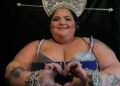 Η λεσβία DJ Barbara Butch που στη Σατανολυμπιάδα διακωμώδησε το Μυστικό Δείπνο υποδυόμενη το Χριστό διοργάνωσε μουσική παράσταση σε ναό στο Παρίσι.Επεισοδια.