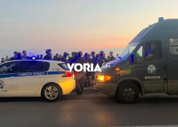 Η κυβέρνηση Μητσοτάκη ΕΚΦΟΒΙΖΕΙ ανηλίκους που αντιδρούν στα Gay Pride ;;;
