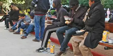 Ισπανός τουρίστας τα «χάνει» με το χάλι στο κέντρο της Αθήνας: «Δεν βλέπω ούτε έναν Έλληνα»! (βίντεο)