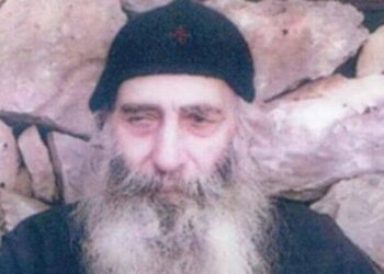 Γέροντας Βασίλειος Καυσοκαλυβίτης: Όταν Ξεκινήσουν Τα Γεγονότα Μην Βγείτε Από Το Σπίτι Ούτε Για Ψωμί.