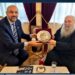 Δεν είναι ραβίνος … είναι ο αρχιεπίσκοπος Κύπρου που απένειμε τιμητική πλακέτα στον απερχόμενο Πρέσβη του Ισραήλ!