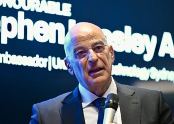 Για πόλεμο κι όχι με την Τουρκία μας προετοιμάζει ο Δένδιας που πάει και για πρωθυπουργός!