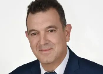 ΜΙΚΟΛΑΟΣ ΠΑΠΑΔΟΠΟΥΛΟΣ: ΔΕΝ ΘΑ ΠΑΡΩ ΤΗ ΝΕΑ ΤΑΥΤΟΤΗΤΑ. ΟΥΤΕ ΘΑ ΓΙΝΩ ΑΡΙΘΜΟΣ. ΔΕΙΤΕ ΤΟ ΓΙΑΤΙ!