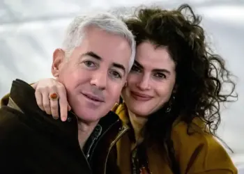 Bill Ackman> Oργή από τον εμβολιασθέντα δισεκατομμυριούχο κατά του Fauci. Η Neri (κι εγώ) είχαμε επτά αποβολές!