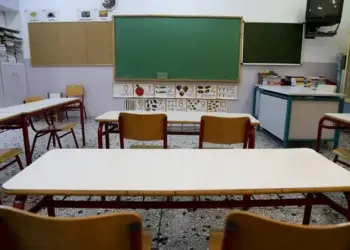 Στα πρόθυρα κατάρρευσης τα σχολεία μετά το κύμα μαζικών παραιτήσεων