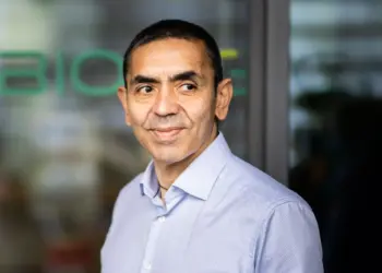 Γερμανικό Δικαστήριο δικαστήριο διέταξε την BioNTech να παράσχει στοιχεία για τις επιδράσεις και τις παρενέργειες των παρτίδων FE6975 και 1D020A