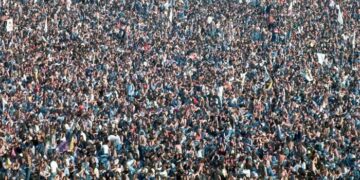 Είναι βάρβαροι-δολοφόνοι: Θέλουν να μειώσουν στο μισό τον παγκόσμιο πληθυσμό