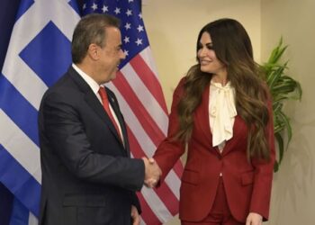 «Μπορούμε να το Κάνουμε Αυτό σε Όποια Χώρα Θέλουμε»: Η Πρέσβης των ΗΠΑ στην Ελλάδα Καυχιέται για την Πτώση της Ρουμανικής Κυβέρνησης – Και Αφήνει Να Εννοηθεί ότι η Ελλάδα Είναι ο Επόμενος Στόχος