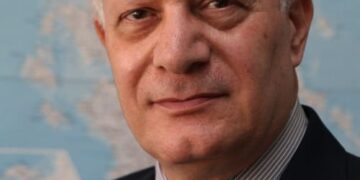 ΑΡΘΡΟ ΣΑΒΒΑ ΙΑΚΩΒΙΔΗ: Όταν η κυπριακή κοινωνία ξεπέζεψε από το γαϊδούρι και οδήγησε Porsche Cayenne