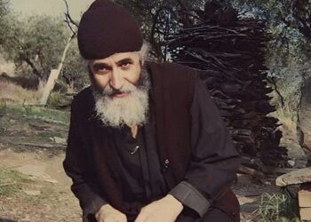 Γέροντα, μερικοί άνθρωποι δεν ξέρουν τί να πούν στην εξομολόγηση.