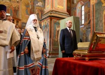 Ο «Άγιος Πολεμιστής» της Ρωσίας στο Μέτωπο της Ουκρανίας – Τα Λείψανα του Dmitry Donskoy Δίπλα στους Ρώσους Στρατιώτες