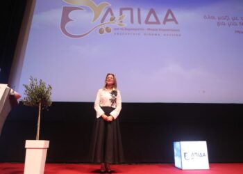 ΚΑΘΗΓΗΤΗΣ ΤΣΟΚΑΣ: ΑΝΟΙΧΤΗ ΕΠΙΣΤΟΛΗ ΠΡΟΣ ΤΗΝ ΠΡΟΕΔΡΟ ΤΟΥ ΚΙΝΗΜΑΤΟΣ : “ΕΛΠΙΔΑ για τη Δημοκρατία”.