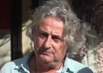 Υποκρισία: Όλοι παριστάνουν ότι ένας «υπνοθεραπευτής» τους έπιασε στον ύπνο!