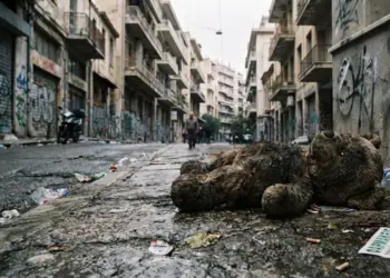 Φρίκη στην Κυψέλη: Όταν το κράτος αποσύρεται, η κόλαση βρίσκει χώρο