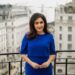 Maryam Moshiri, 49 παρουσιάστρια του BBC από τις πλέον φανατικές φωνές υπέρ του εμβολιασμού COVID-19. Απεκάλυψε ότι το 2024 διαγνώσθηκε με τη σπάνια μορφή καρκίνου polycythaemia vera