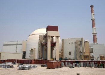 Η Ρωσία απομακρύνει προσωπικό από τον πυρηνικό σταθμό του Μπουσέρ στο Ιράν