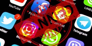 Ν. ΠΑΠΑΔΟΠΟΥΛΟΣ: ΣΤΑ 15 «ΩΡΙΜΟΙ» ΓΙΑ ΑΛΛΑΓΗ ΦΥΛΟΥ, ΑΛΛΑ «ΑΝΩΡΙΜΟΙ» ΓΙΑ SOCIAL MEDIA; ΠΟΙΟΣ ΑΠΟΦΑΣΙΖΕΙ ΤΑ ΟΡΙΑ;