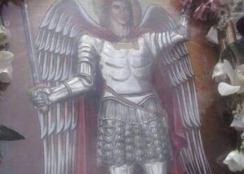 ΦΟΒΕΡΟ ΘΑΥΜΑ ΑΡΧΑΓΓΕΛΟΥ ΜΙΧΑΗΛ του ΠΑΝΟΡΜΙΤΗ! ΖΗΣΤΕ ΤΟ!