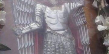 ΦΟΒΕΡΟ ΘΑΥΜΑ ΑΡΧΑΓΓΕΛΟΥ ΜΙΧΑΗΛ του ΠΑΝΟΡΜΙΤΗ! ΖΗΣΤΕ ΤΟ!