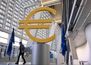 Έρχεται παγκόσμιο κραχ στα καύσιμα καθώς η Γαλλία βάζει φωτιά στο οικοδόμημα της ΕΕ