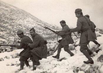 ΙΩΑΝΝΗΣ ΚΑΛΑΚΟΣ: ΑΠΟ ΤΟ ΕΝΔΟΞΟ ΕΠΟΣ ΤΟΥ 40 ΣΤΟ ΜΕ ΣΑΙΩΝΑ ΤΗΣ ΚΑΤΟΧΗΣ ΚΑΙ ΣΤΗ ΤΡΑΓΩΔΙΑ ΤΟΥ ΕΜΦΥΛΙΟΥ ΠΟΛΕΜΟΥ!